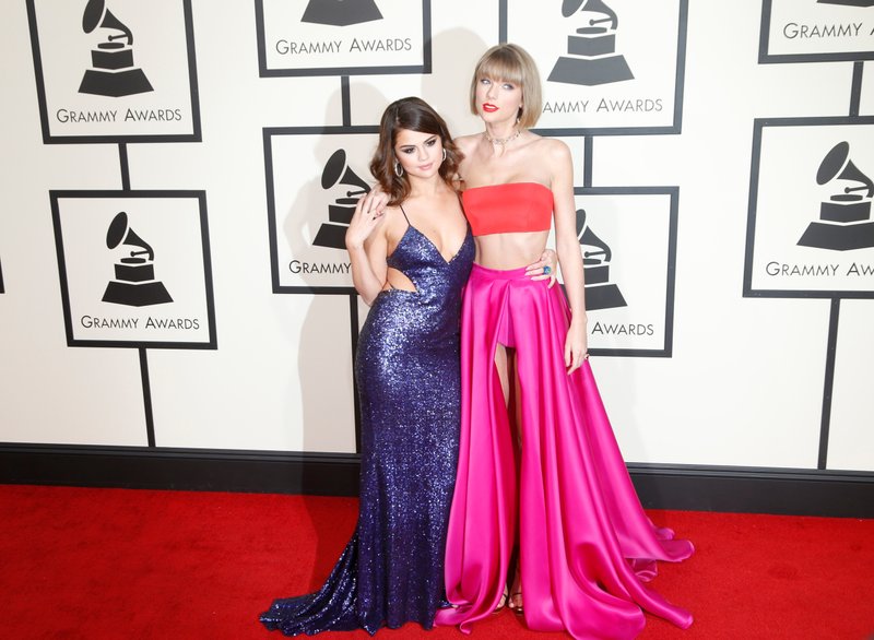 Taylor Swift at 58th Annual GRAMMY Awards — photo 504