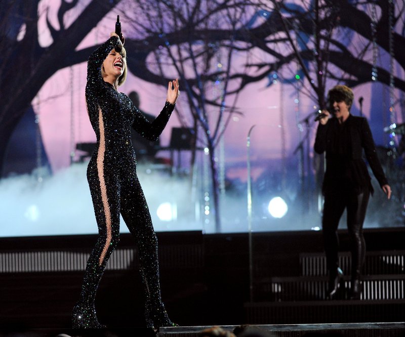 Taylor Swift at 58th Annual GRAMMY Awards — photo 591