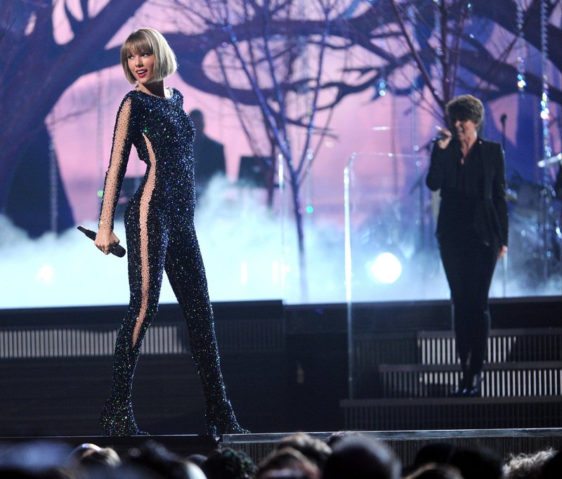 Taylor Swift at 58th Annual GRAMMY Awards — photo 594