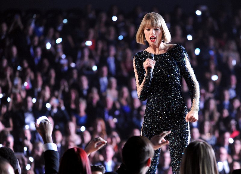 Taylor Swift at 58th Annual GRAMMY Awards — photo 599