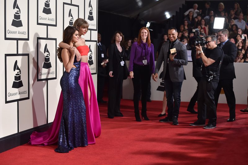 Taylor Swift at 58th Annual GRAMMY Awards — photo 732