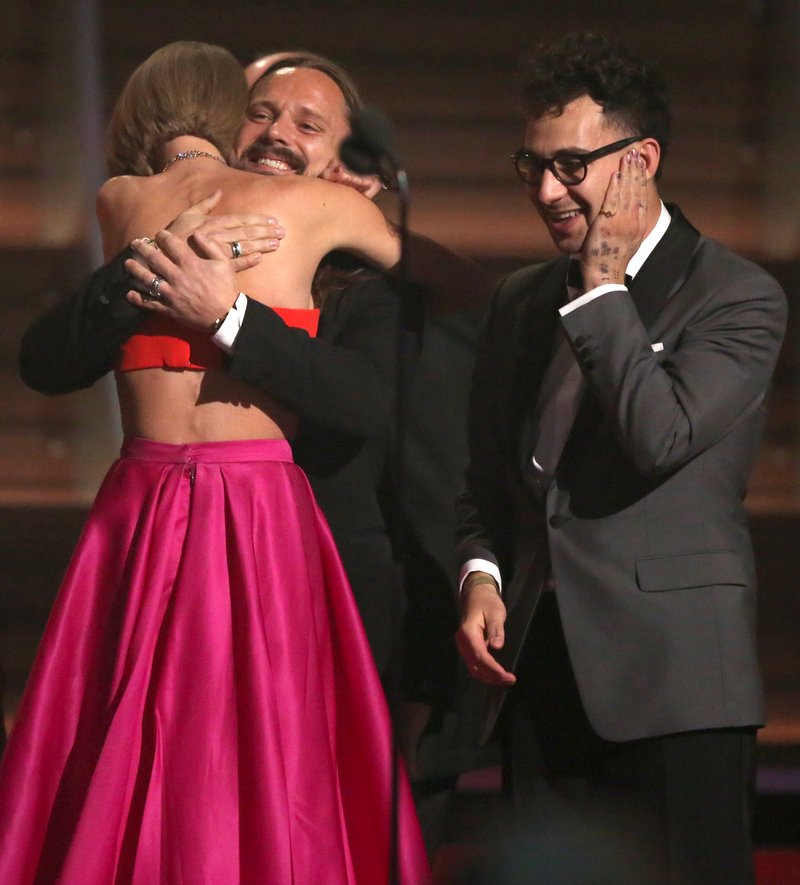 Taylor Swift at 58th Annual GRAMMY Awards — photo 756