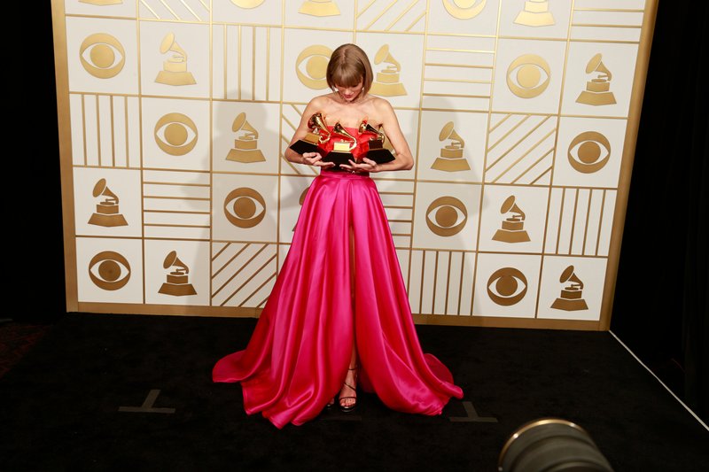 Taylor Swift at 58th Annual GRAMMY Awards — photo 770
