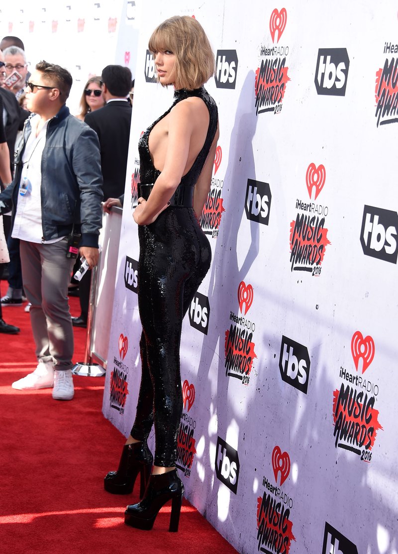 Taylor Swift at 2016 iHeartRadio Music Awards — photo 176