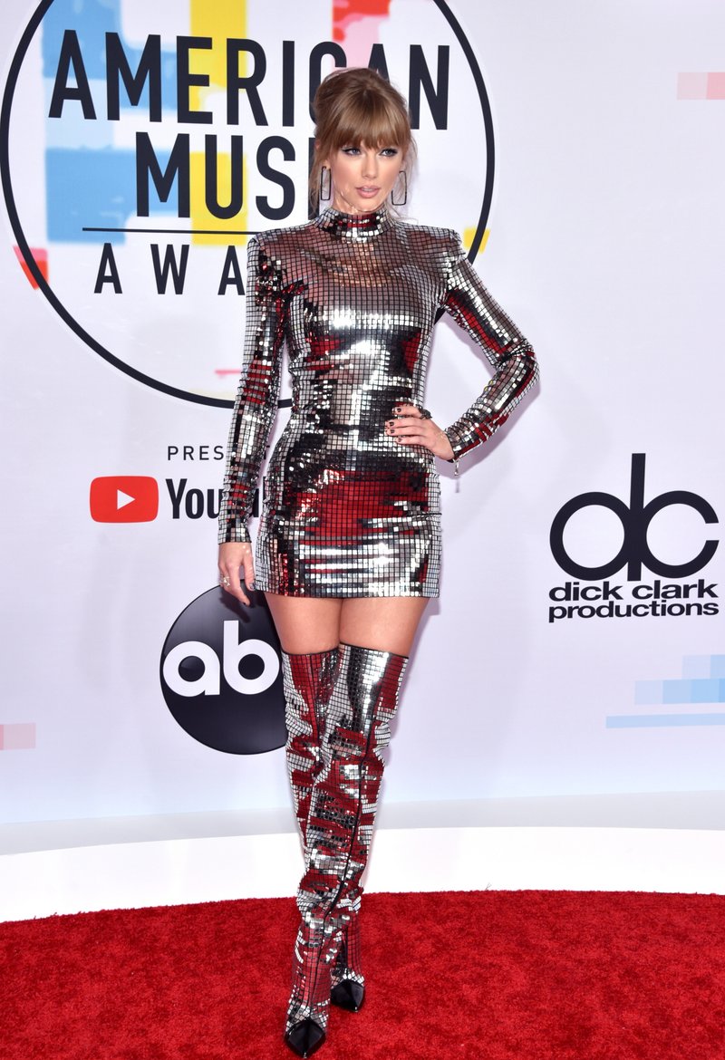Taylor Swift at 2018 American Music Awards — photo 34