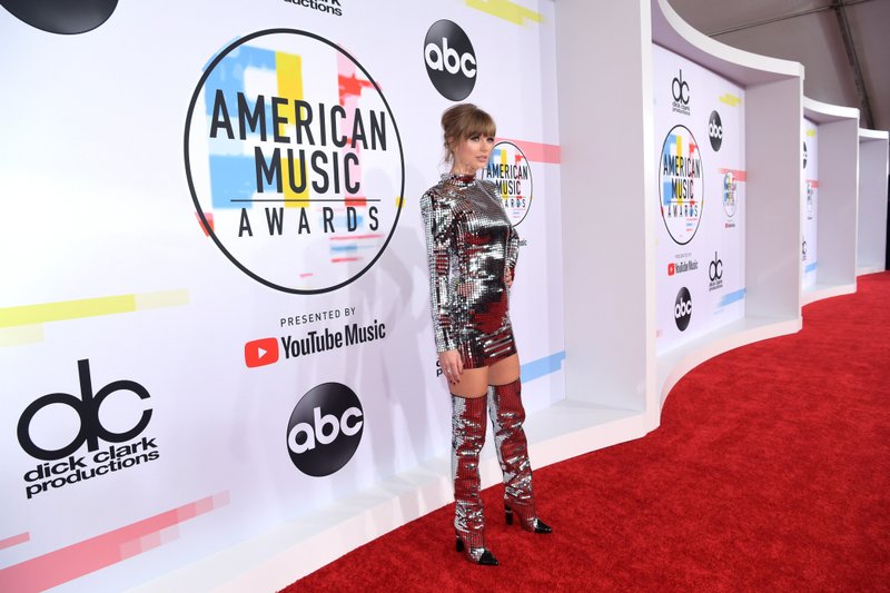 Taylor Swift at 2018 American Music Awards — photo 60