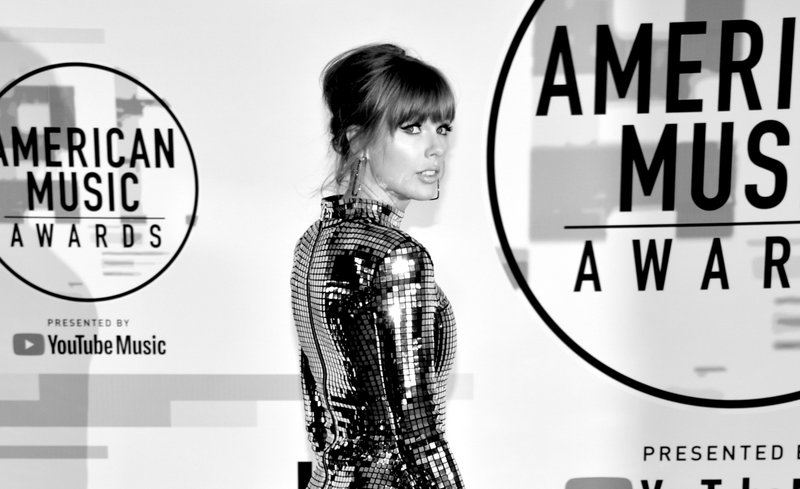 Taylor Swift at 2018 American Music Awards — photo 78