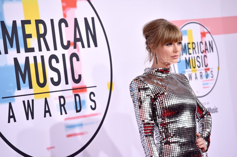 Taylor Swift at 2018 American Music Awards — photo 81