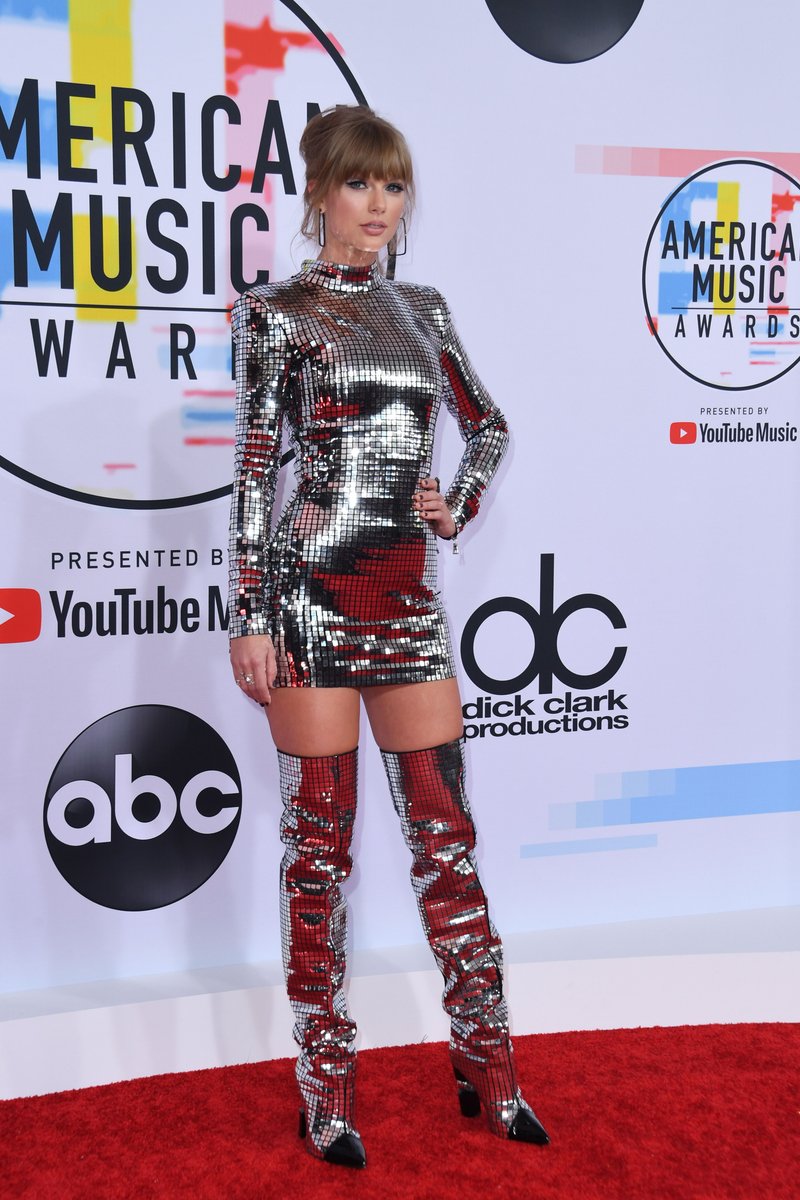 Taylor Swift at 2018 American Music Awards — photo 121