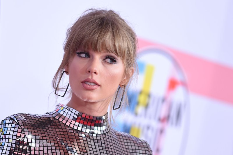 Taylor Swift at 2018 American Music Awards — photo 125