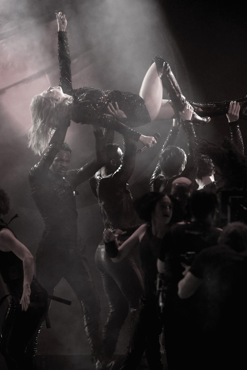 Taylor Swift at 2018 American Music Awards — photo 184