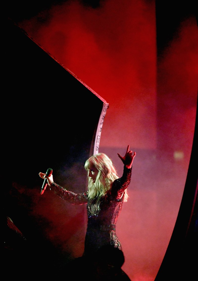 Taylor Swift at 2018 American Music Awards — photo 202