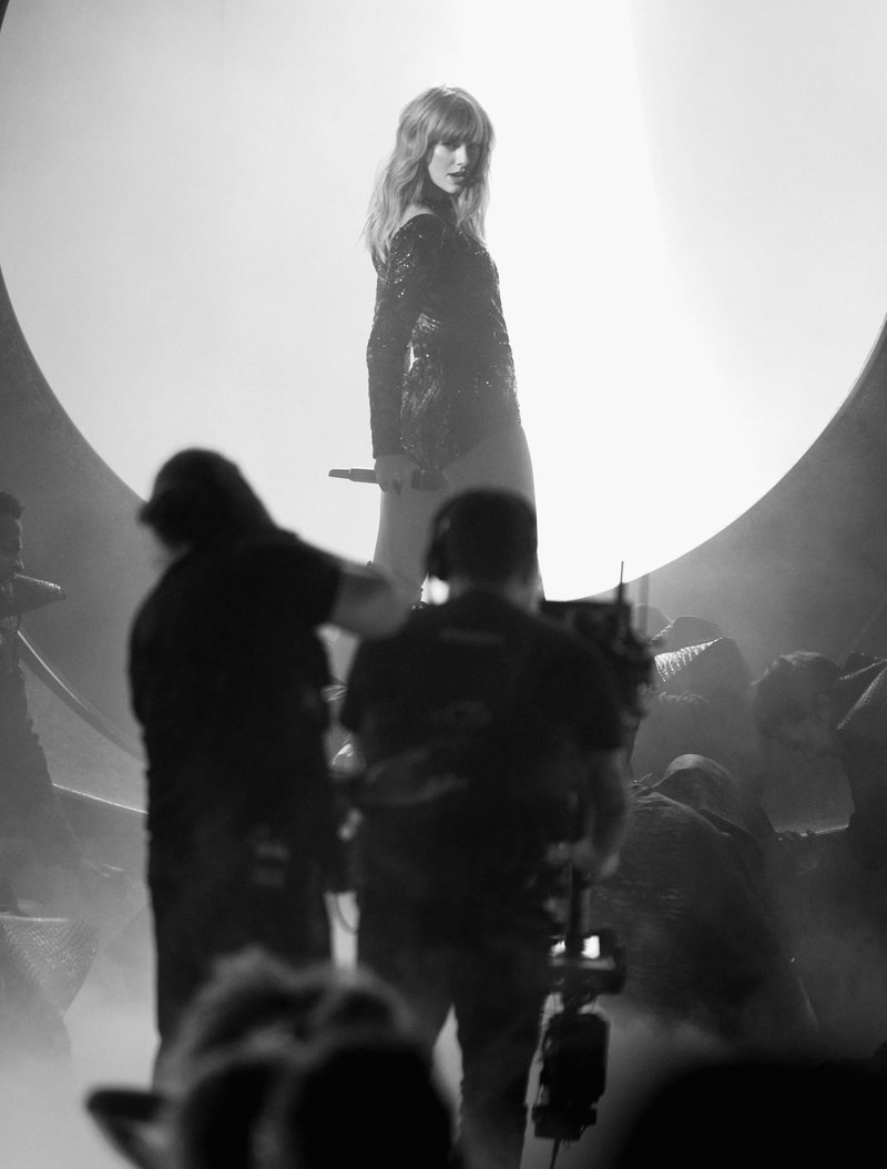 Taylor Swift at 2018 American Music Awards — photo 246