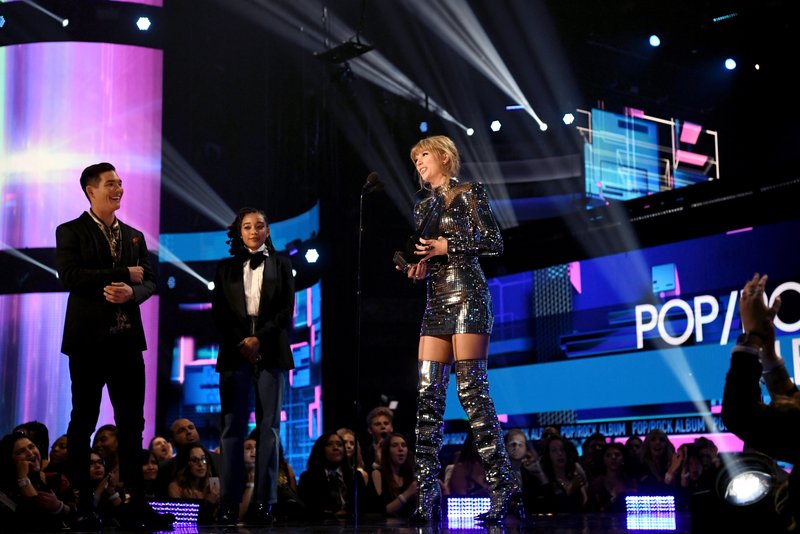 Taylor Swift at 2018 American Music Awards — photo 371