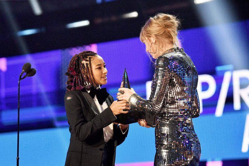 Taylor Swift at 2018 American Music Awards — photo 372