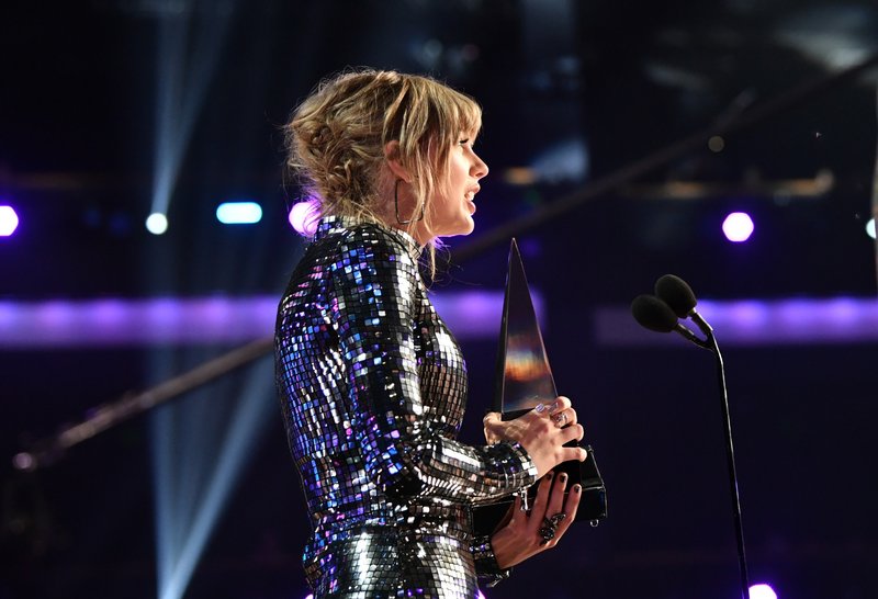 Taylor Swift at 2018 American Music Awards — photo 407