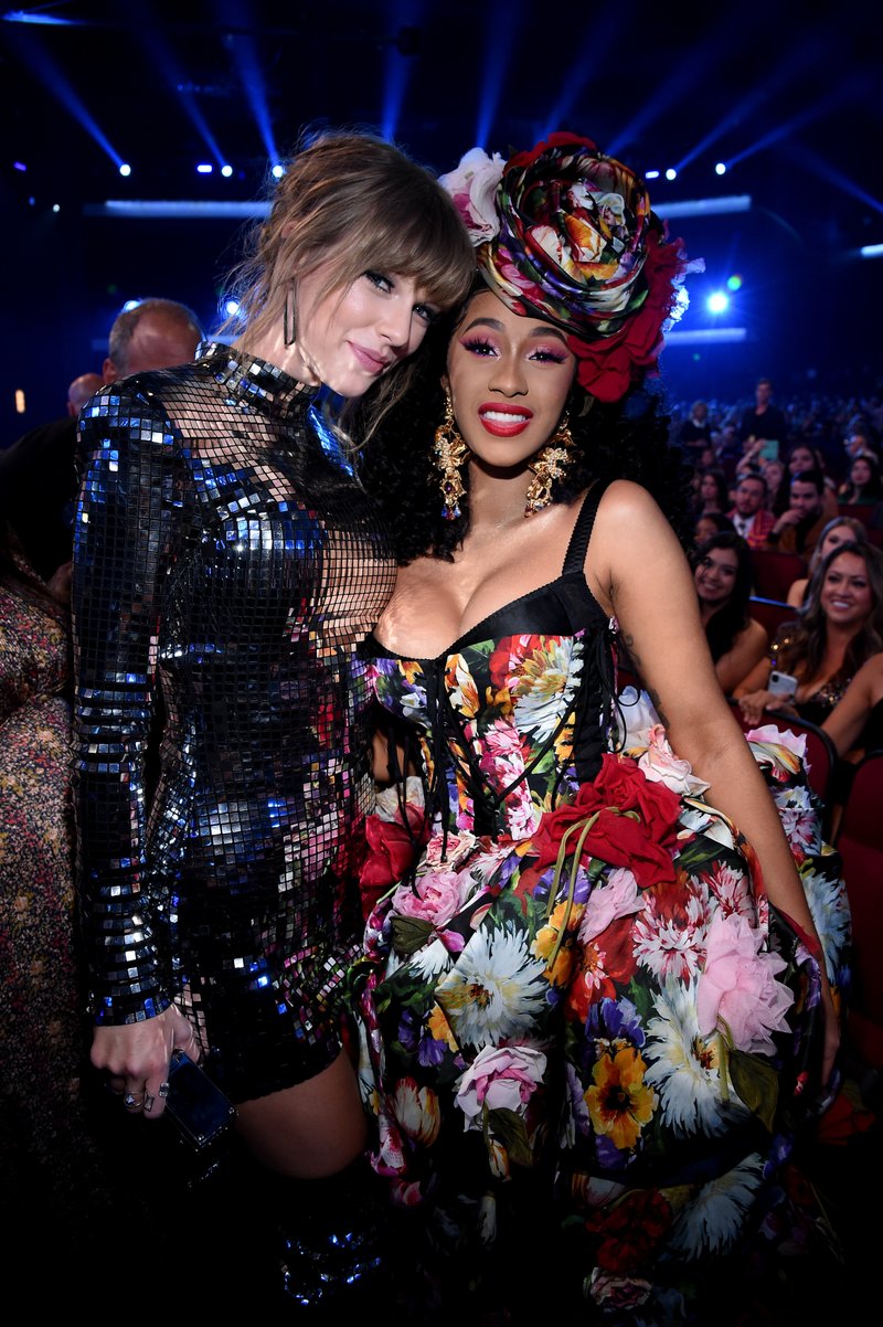 Taylor Swift at 2018 American Music Awards — photo 413