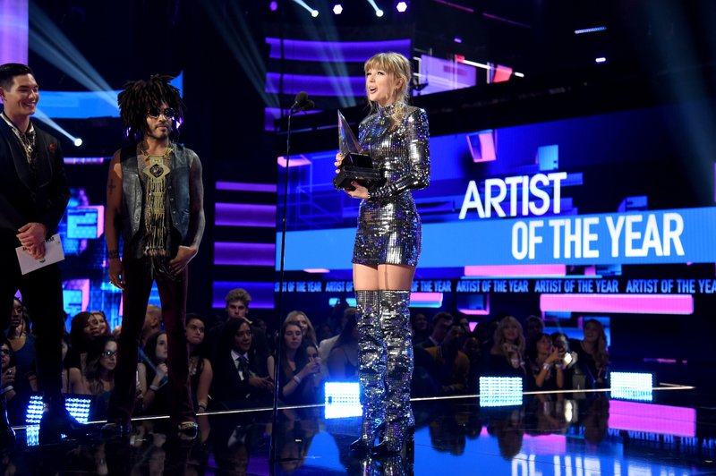 Taylor Swift at 2018 American Music Awards — photo 432