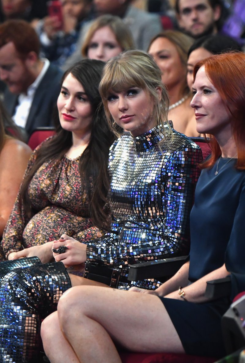 Taylor Swift at 2018 American Music Awards — photo 469