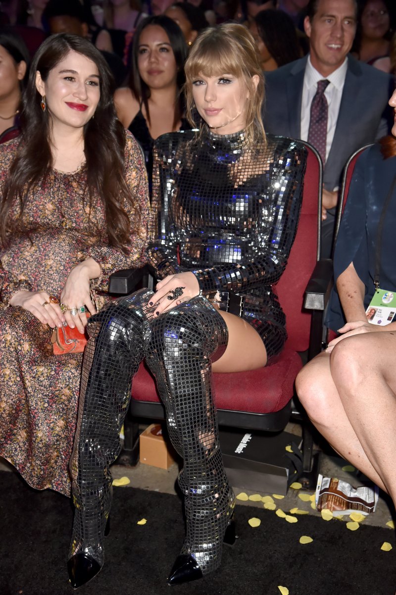 Taylor Swift at 2018 American Music Awards — photo 473