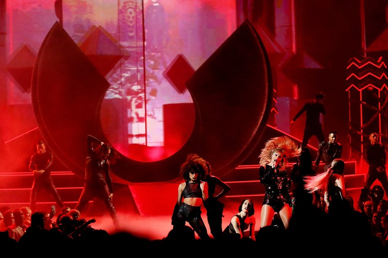 Taylor Swift at 2018 American Music Awards — photo 505