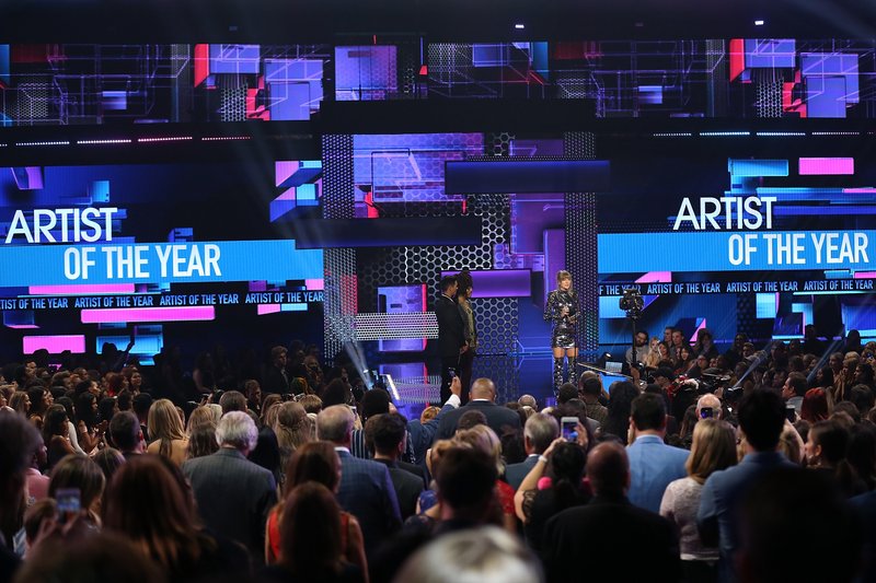 Taylor Swift at 2018 American Music Awards — photo 521