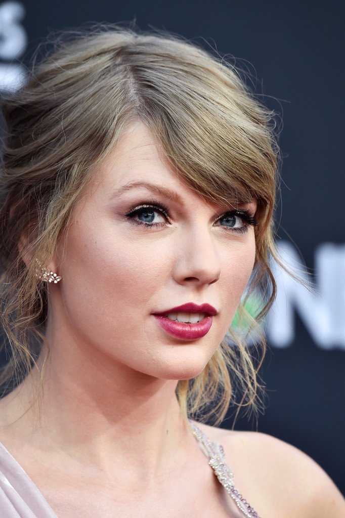 Taylor Swift at 2018 Billboard Music Awards — photo 10