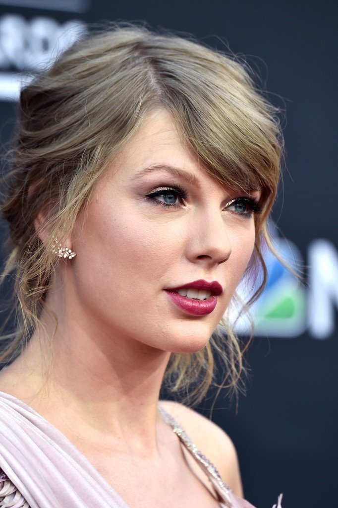 Taylor Swift at 2018 Billboard Music Awards — photo 12