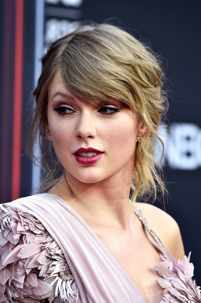 Taylor Swift at 2018 Billboard Music Awards — photo 13