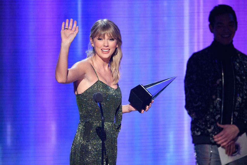 Taylor Swift at 2019 American Music Awards — photo 22