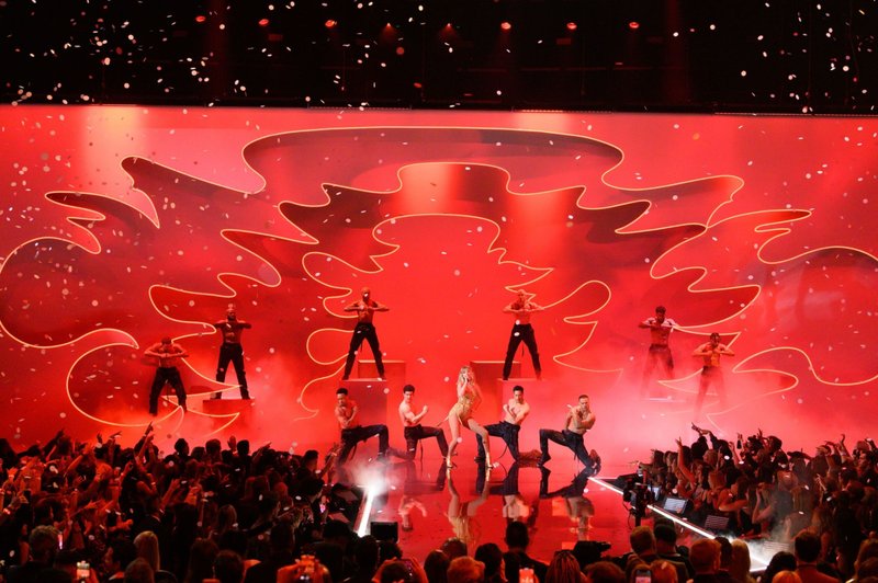 Taylor Swift at 2019 American Music Awards — photo 25