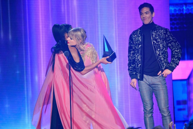 Taylor Swift at 2019 American Music Awards — photo 90