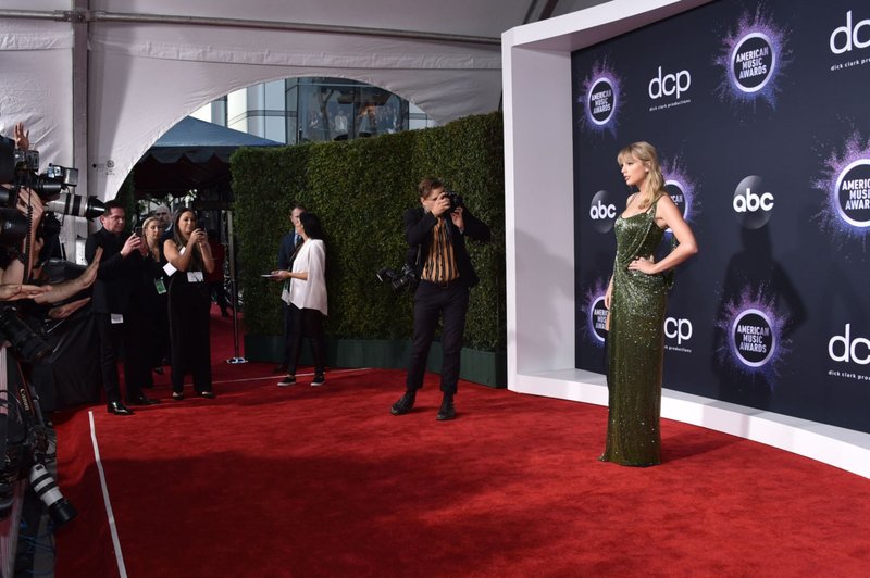Taylor Swift at 2019 American Music Awards — photo 98