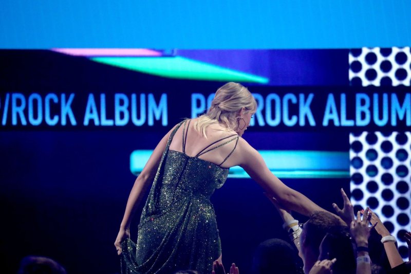 Taylor Swift at 2019 American Music Awards — photo 196