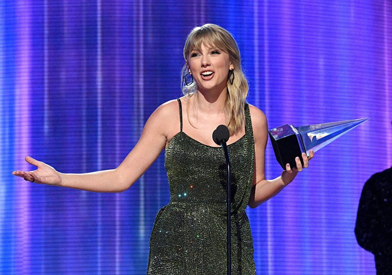 Taylor Swift at 2019 American Music Awards — photo 209
