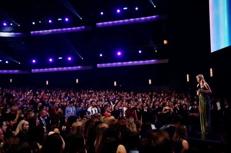 Taylor Swift at 2019 American Music Awards — photo 213