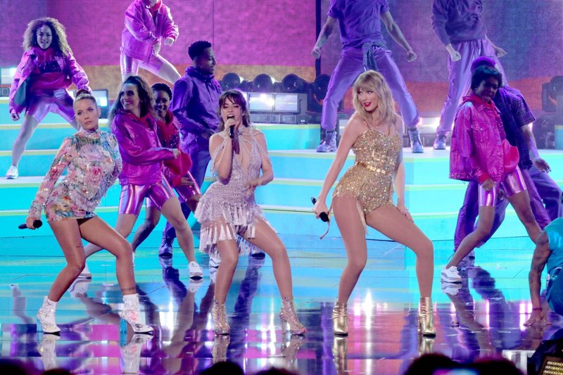 Taylor Swift at 2019 American Music Awards — photo 277