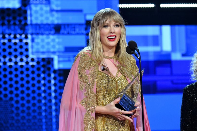 Taylor Swift at 2019 American Music Awards — photo 412