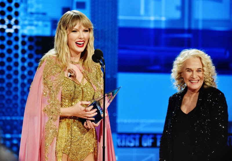 Taylor Swift at 2019 American Music Awards — photo 413