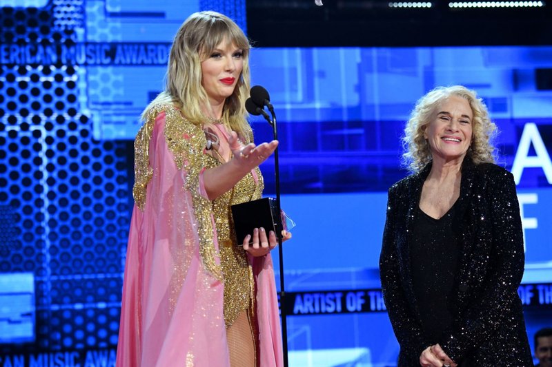 Taylor Swift at 2019 American Music Awards — photo 414