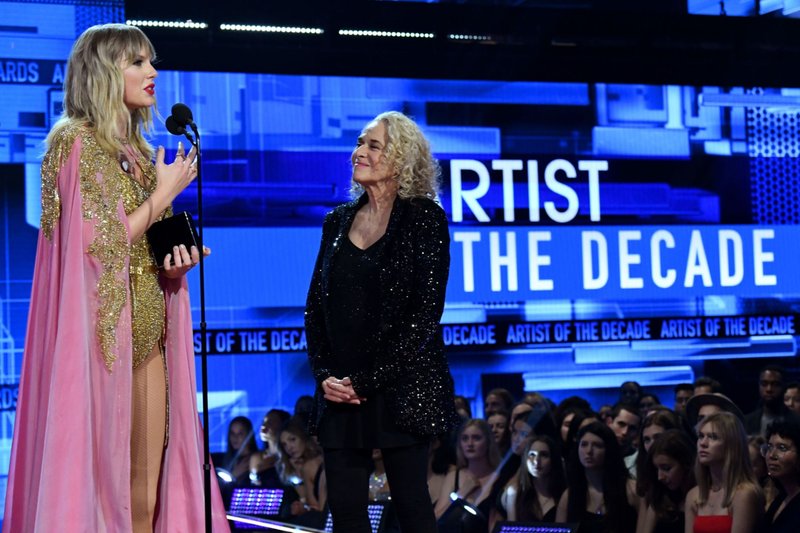 Taylor Swift at 2019 American Music Awards — photo 415