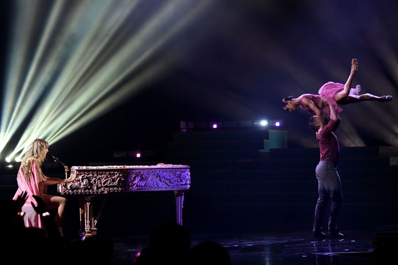 Taylor Swift at 2019 American Music Awards — photo 424