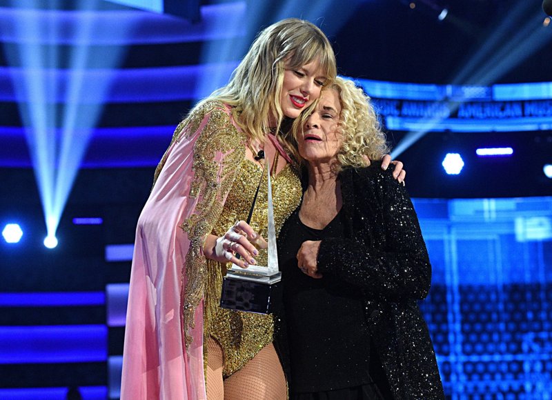 Taylor Swift at 2019 American Music Awards — photo 433