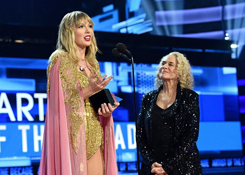 Taylor Swift at 2019 American Music Awards — photo 434