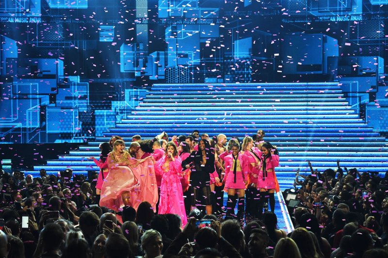 Taylor Swift at 2019 American Music Awards — photo 588