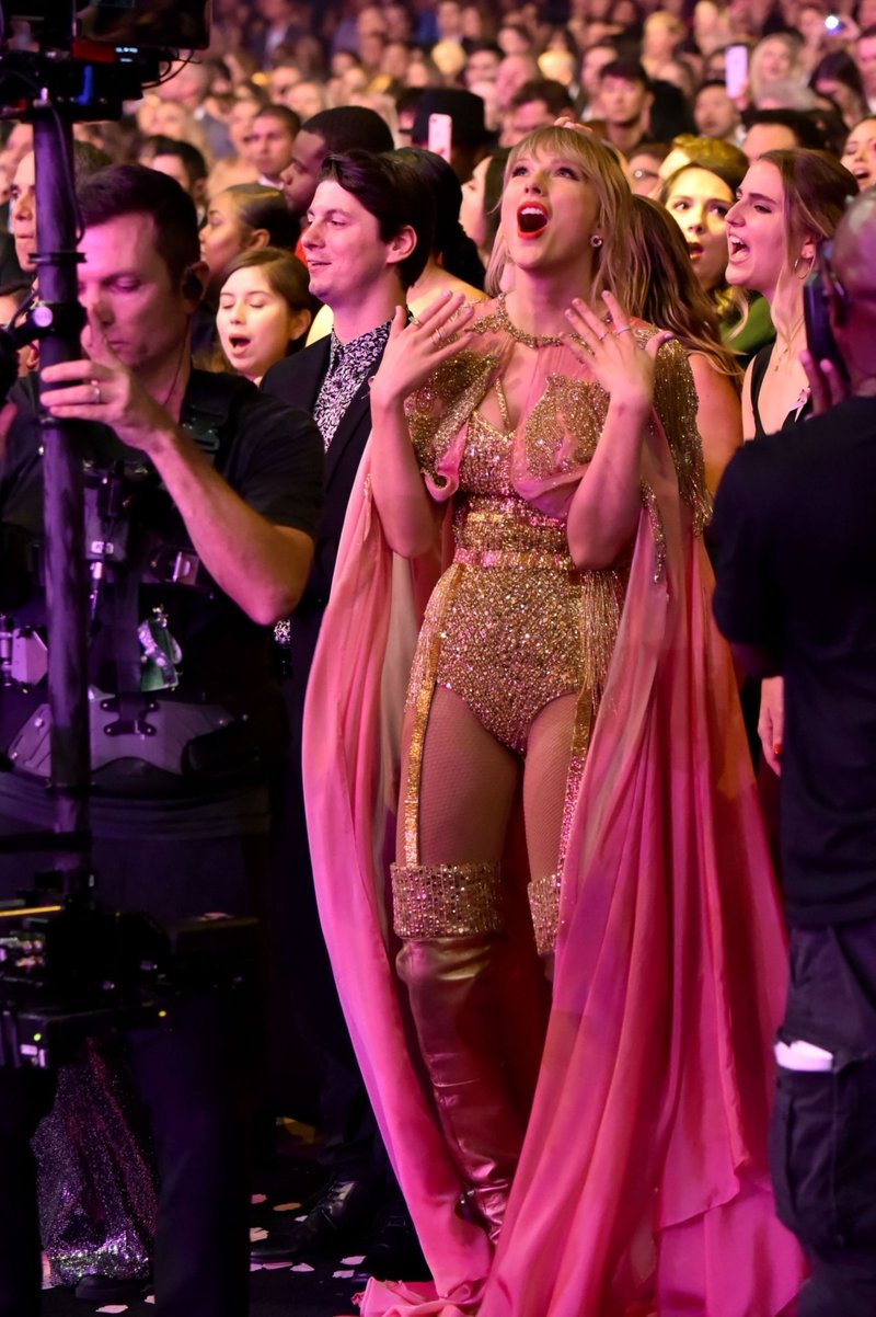 Taylor Swift at 2019 American Music Awards — photo 634