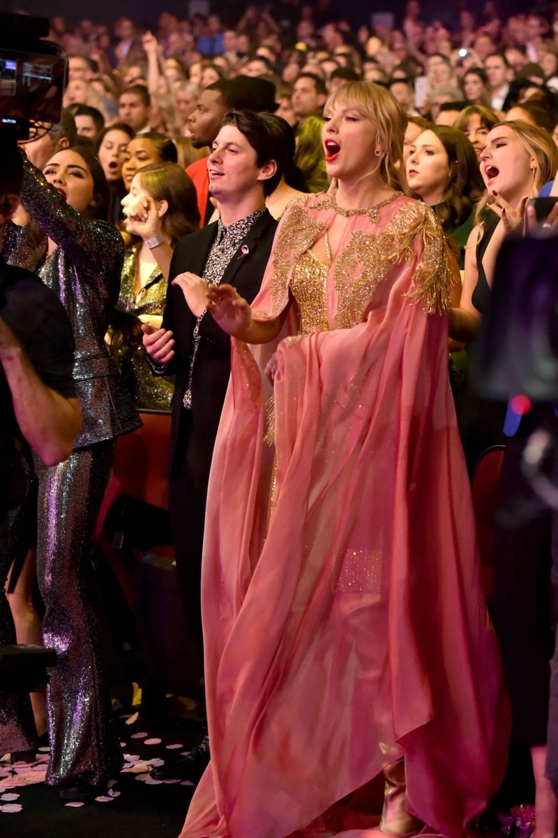 Taylor Swift at 2019 American Music Awards — photo 636
