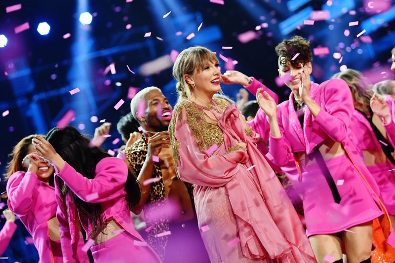 Taylor Swift at 2019 American Music Awards — photo 663