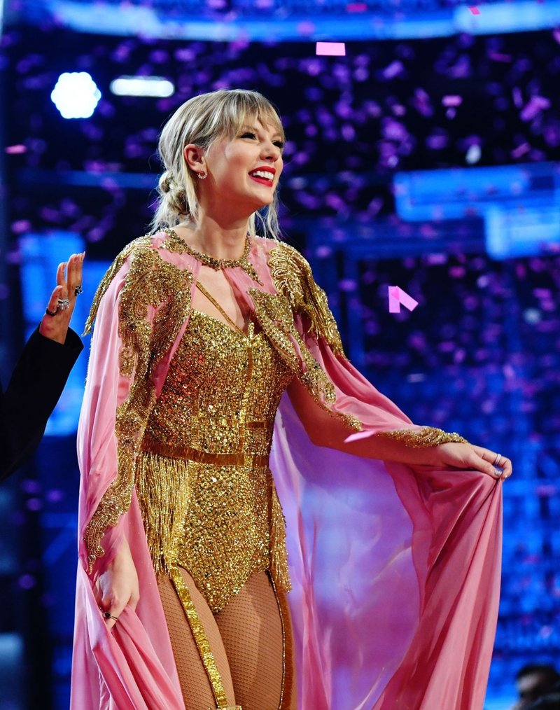 Taylor Swift at 2019 American Music Awards — photo 665