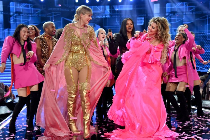 Taylor Swift at 2019 American Music Awards — photo 668